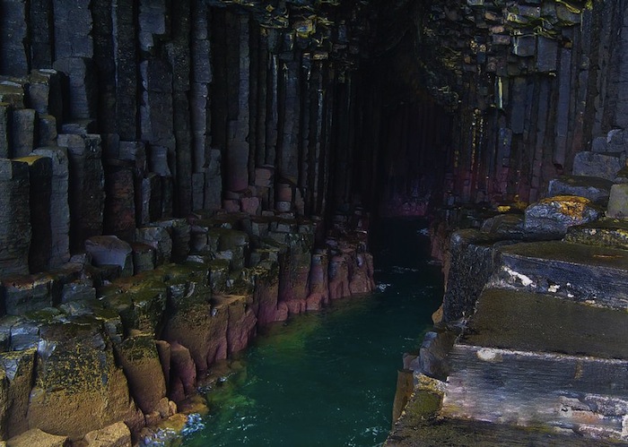 Фингалова пещера (Fingal's Cave). Photo: dun_deagh/Creative Commons