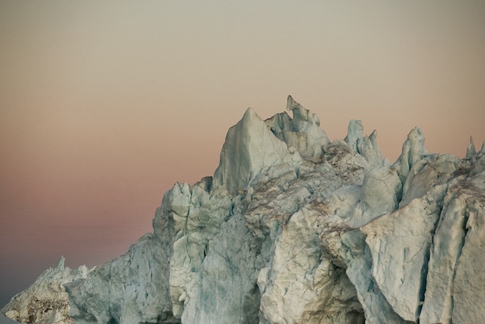 «Таяние/Портрет айсберга» («Melt/Portrait Of An Iceberg») Саймона Харсента (Simon Harsent’s)
