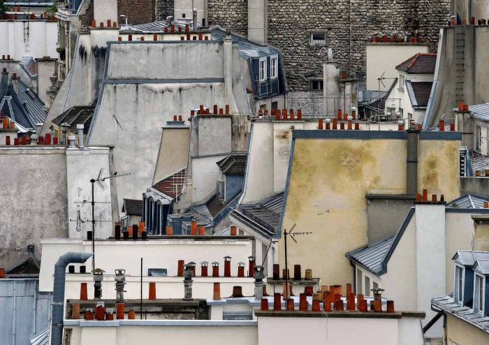 Абстрактные композиции, составленные из крыш парижских городских построек.