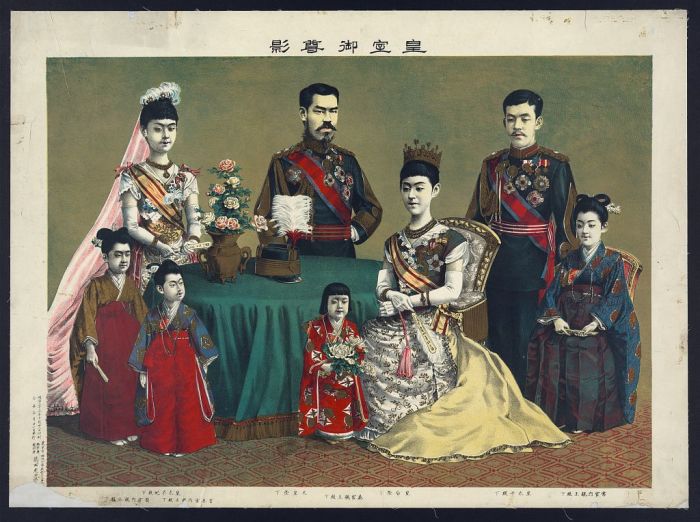 Семья императора Мэйдзи. | Фото: memory.loc.gov.