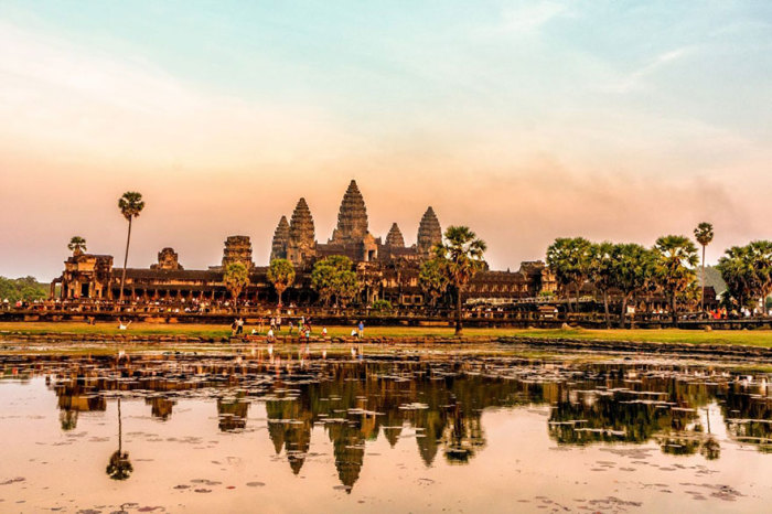 Angkor Wat - огромный индуистский храмовый комплекс в Камбодже.