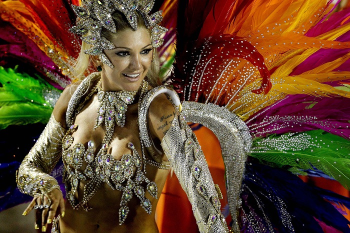 Карнавал в Рио-де-Жанейро - самое яркое действо в Бразилии.