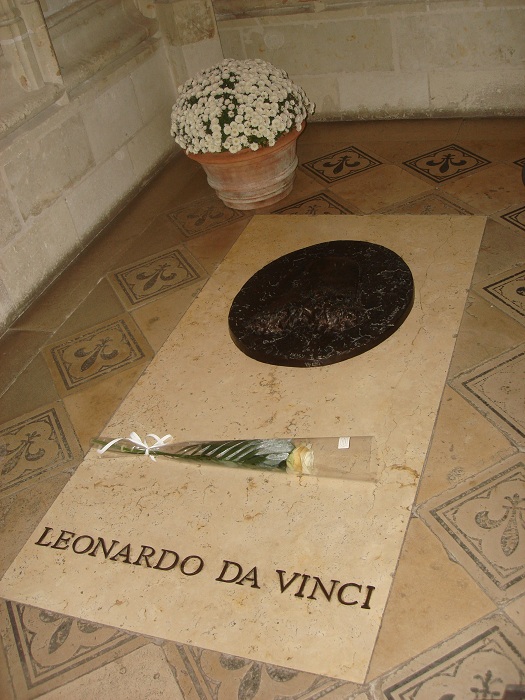 Могильная плита Леонардо да Винчи. | Фото: commons.wikimedia.org.