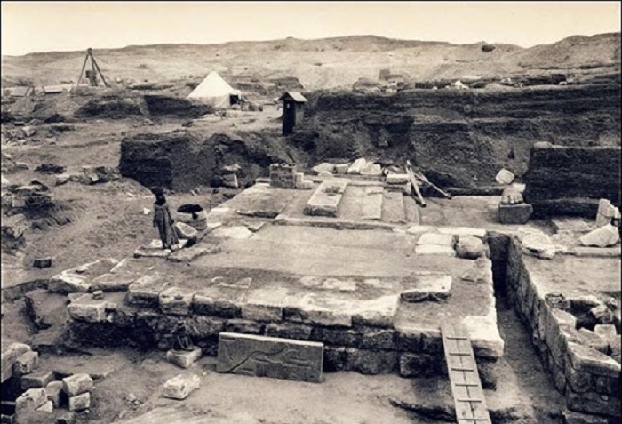 Раскопки в Танисе, 1942 год. | Фото: i0.wp.com.