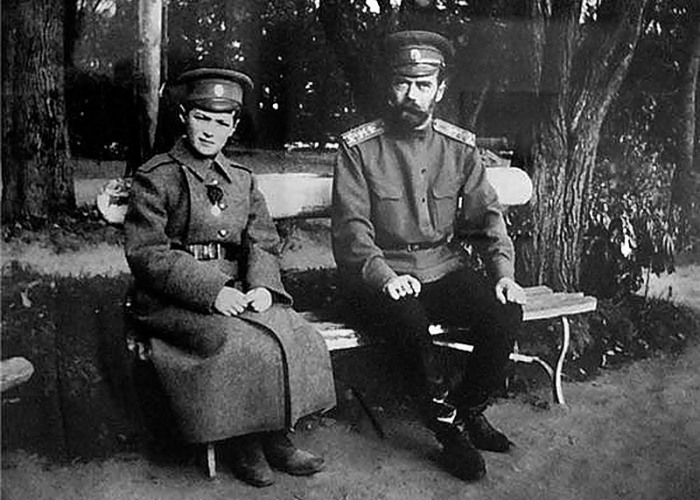 Цесаревич Алексей и император Николай II. | Фото: logoslovo.ru.