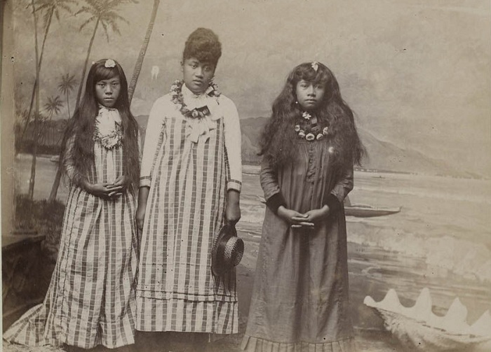 Как выглядели гавайские девушки в конце 19 века.