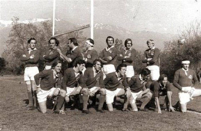 Команда по регби, которая попала в аварию в 1972 году.
