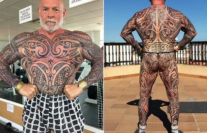 Бодибилдер покрыл свое тело татуировками. | Фото: swns.com.
