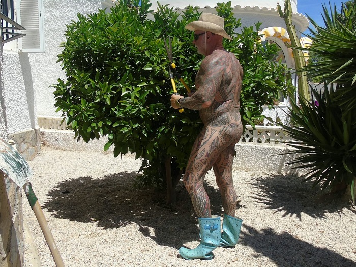 Рэй Хоутон демонстрирует свое татуированное тело. | Фото: swns.com.