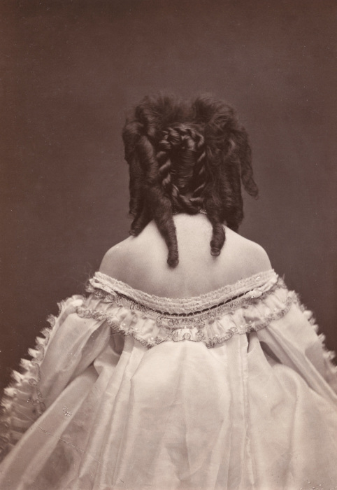 В середине XIX века такая поза для фотографии была редкостью, 1865 год. | Фото: liveinternet.ru.