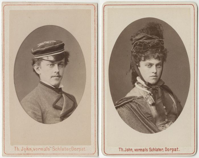 Ferdinand Hоrschelmann - студент, переодевшийся в женское платье, 1875 г.