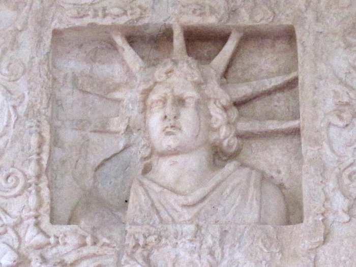Древнегреческая богиня Геката. | Фото: greece.org.