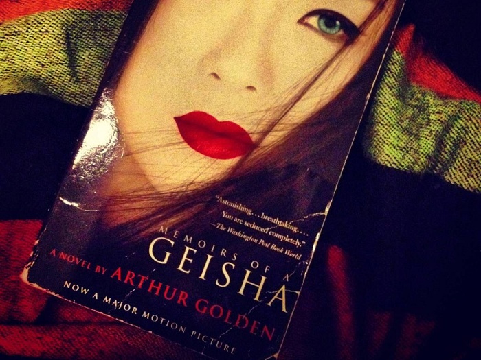 Обложка книги Артура Голдена «Мемуары гейши». | Фото: allday.com.