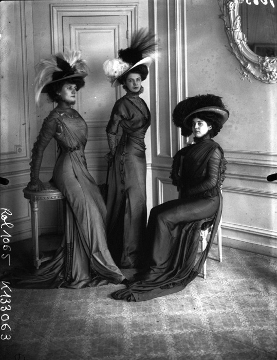 В конце XIX-начале ХХ вв. женщины старались соответствовать идеальному образу «девушки Гибсона». | Фото: messynessychic.com.