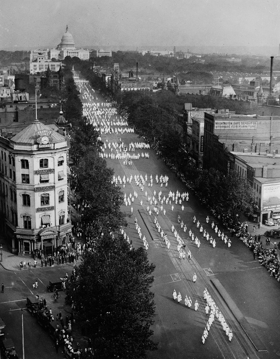 Парад ККК в Вашингтоне. 1926 год.