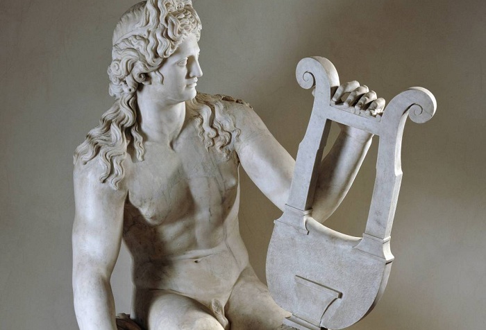 Аполлон играет на лире. I век н. э. | Фото: allday.com.