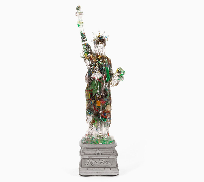 Необычная сувенирная Статуя Свободы.