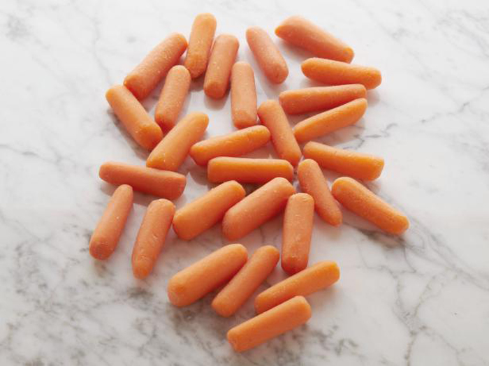 28 молодых маленьких морковочек (бэби-морковь) = 100 калорий.