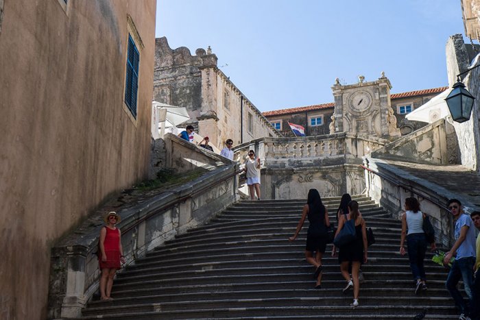 Барочная лестница (Дубровник) - знаменитая сцена  с обнаженной Серсеей.