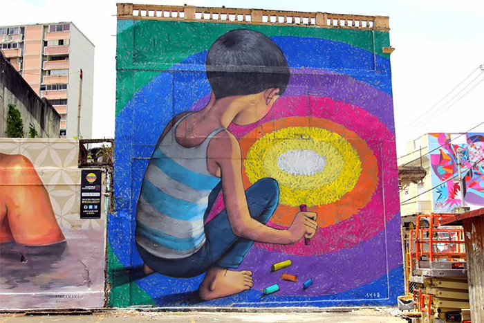Цвет - это закон.  Автор: Julien Malland. Пуэрто-Рико.