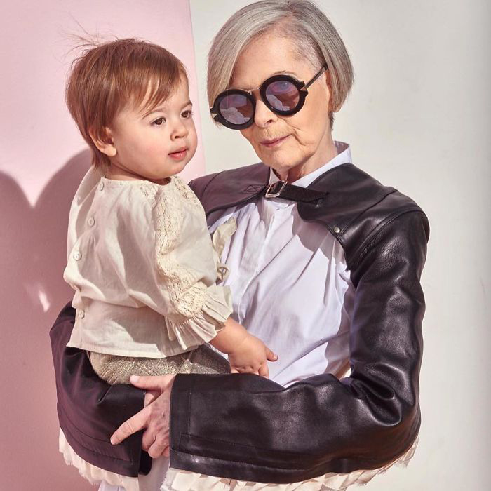 Лин со своей внучкой. Instagram iconaccidental.