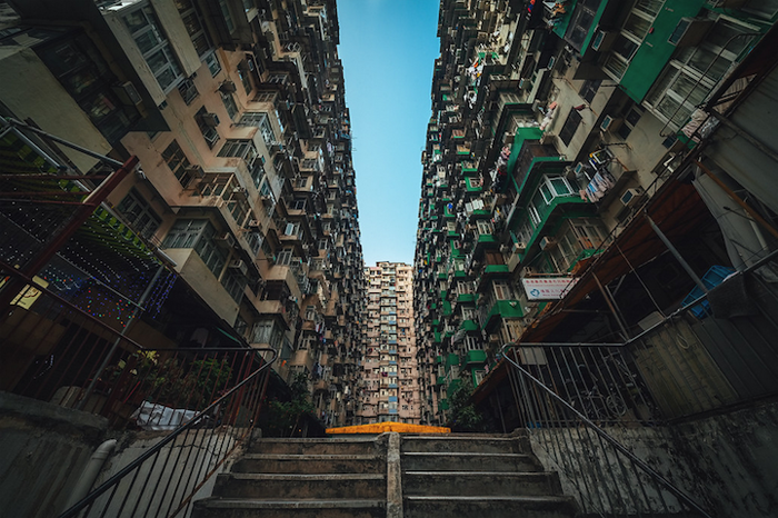 Плотная застройка жилых кварталов Гонконга.