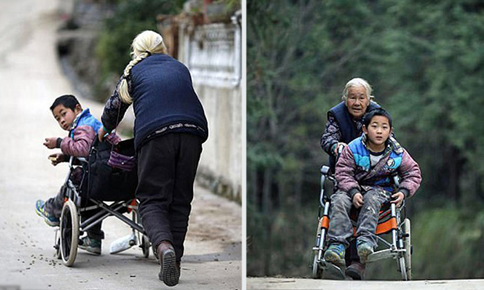 Вот уже четыре года бабушка Ши каждый день возит внука в школу за три километра от дома.