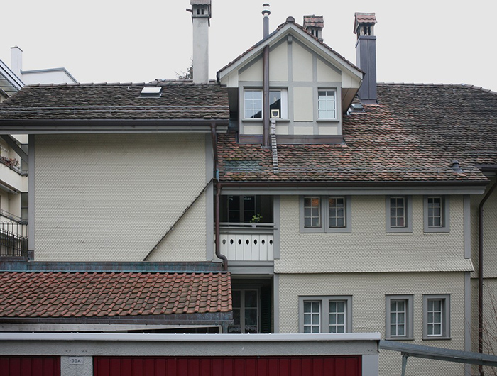 Лестница с крыши на крышу. Фото: Brigitte Schuster.