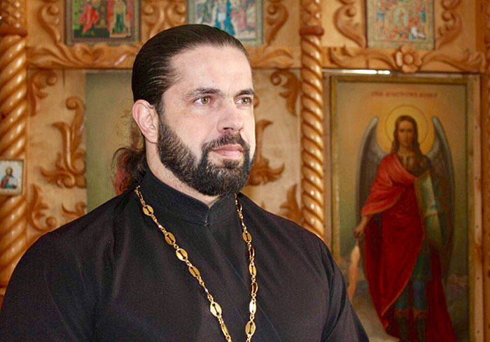 Отец Максим, настоятель храма Рождества Пресвятой Богородицы в селе Ивановка.