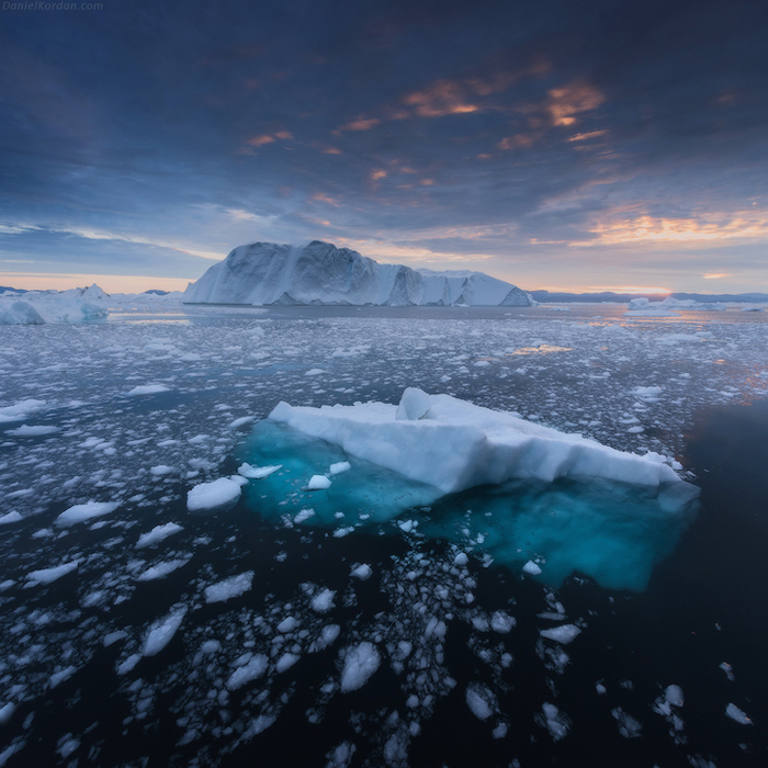 Лед на воде. Автор фото: Daniel Kordan.