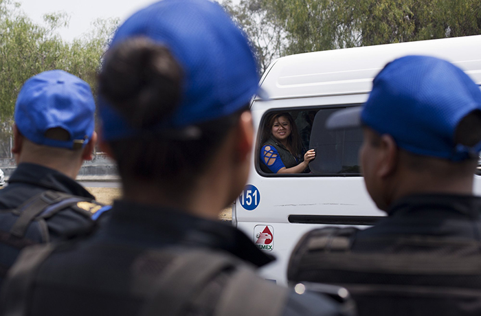 Теперь общественный транспорт в одном из районов Мехико сопровождается полицией.