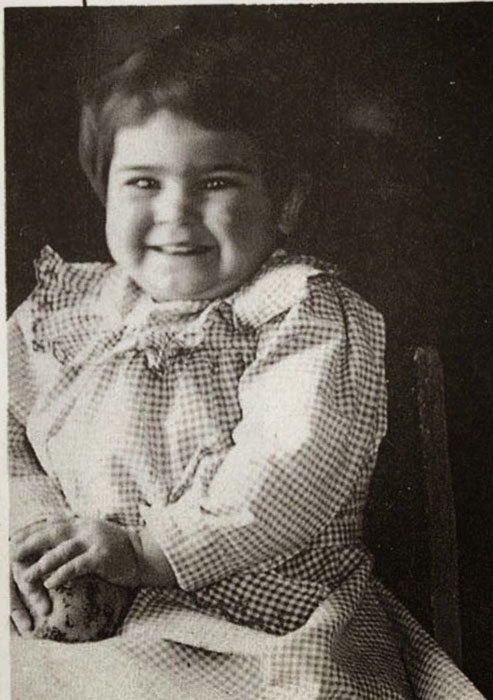 Двухлетняя Фрида, 1909 год.