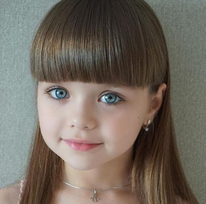 Анастасии Князевой всего шесть лет, но она уже является моделью. Instagram anna_knyazeva_official.