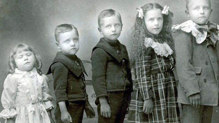 Детские фотографии XIX веке.