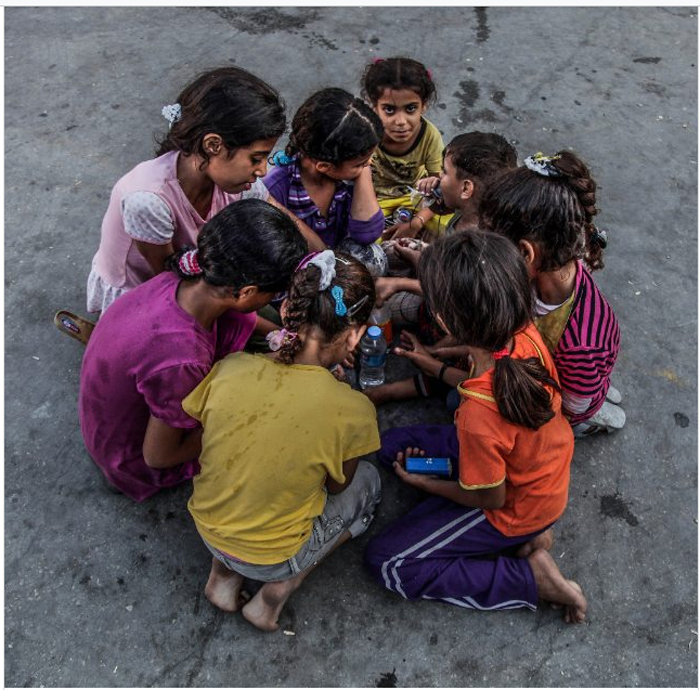 Девочки играют на перемене в школе. 21 октября 2015 г. Фото: Emad Samir Nassar.