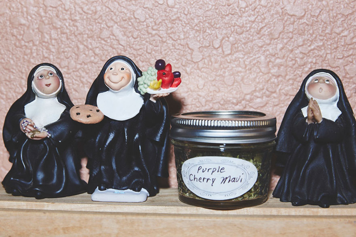 Необычный бизнес ненастоящих монахинь. Фото: Shaughn Crawford/John DuBois.
