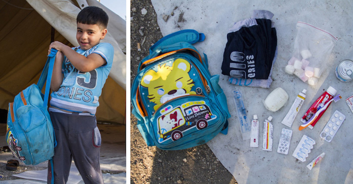 Фотографии беженцев и содержимого из сумок.