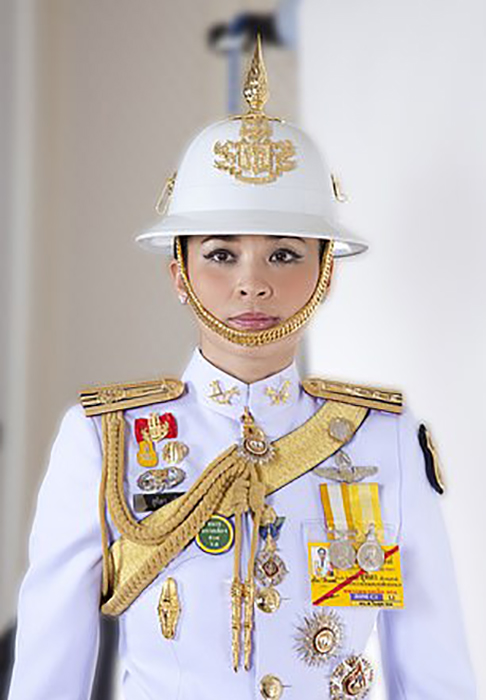 Официальные фотографии королевы Таиланда.