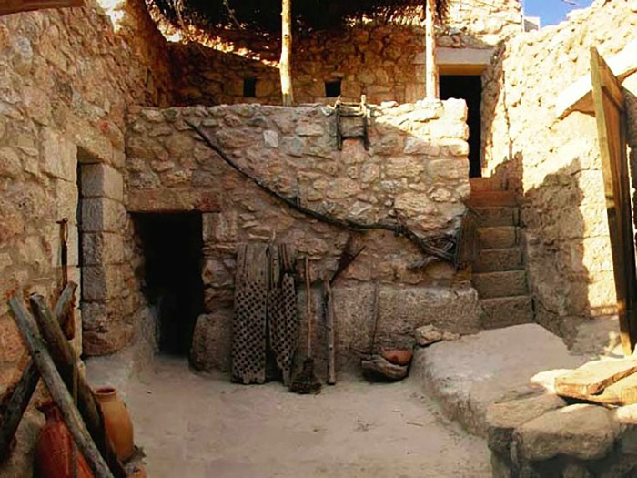 Здесь жил Иисус? Обнаруженные в доме предметы позволяют предположить, что это была домашняя постройка.