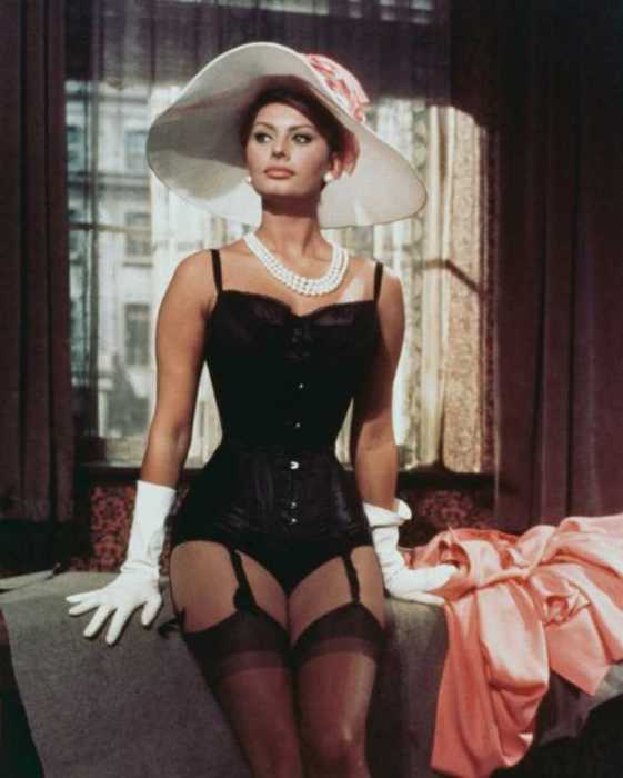 Софи Лорен в роли Эпифании Парерга в фильме «Миллионерша», 1960.