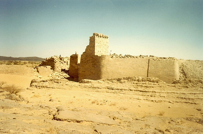 Руины плотины, 1985 год.