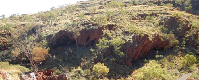 Джуукан, место, где находились артефакты аборигенов и которое впоследствии было уничтожено в ходе законной операции по добыче полезных ископаемых.