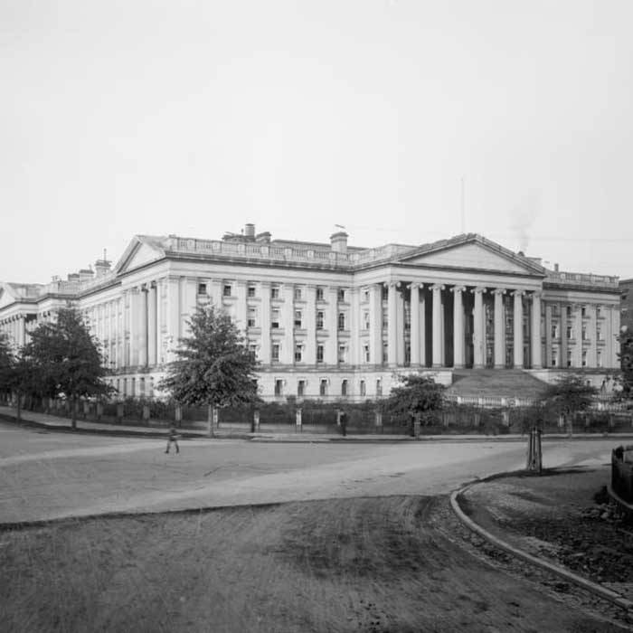 Здание казначейства США в Вашингтоне, округ Колумбия, около 1900 года. 