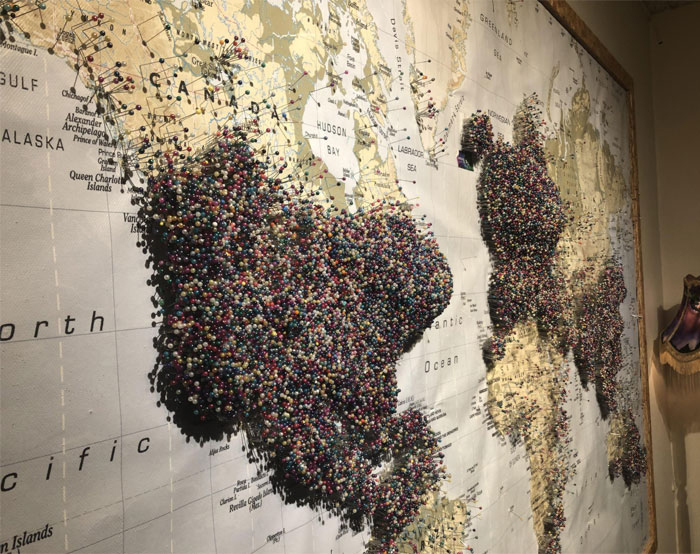 Эта карта «Откуда ты» в музее «Аврора» в Рейкьявике, Исландия.