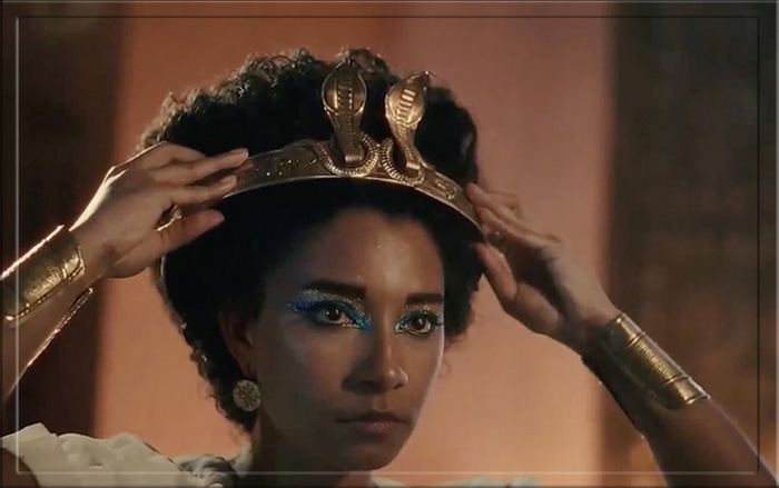 Историки говорят, что царица Клеопатра никак не могла быть темнокожей.