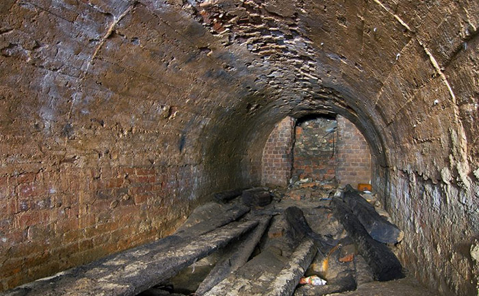 Стеллецкий первым систематизировал данные о подземных объектах.