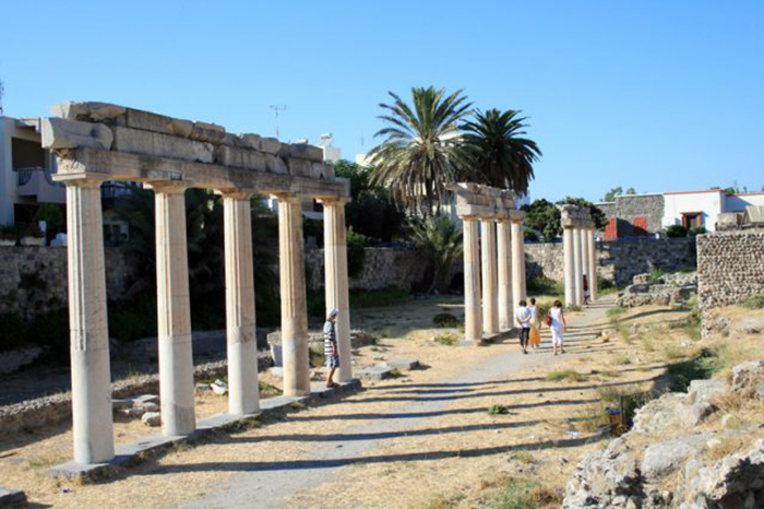 Руины древней гимназии на острове Кос, Греция.