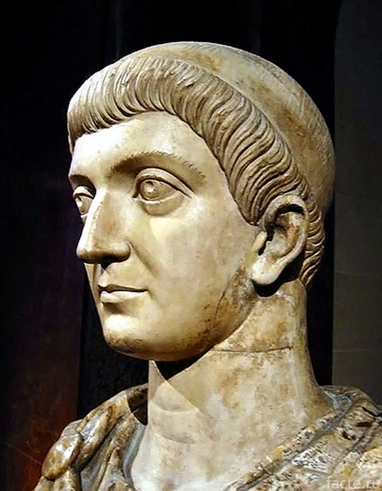 Император Константин І Великий.