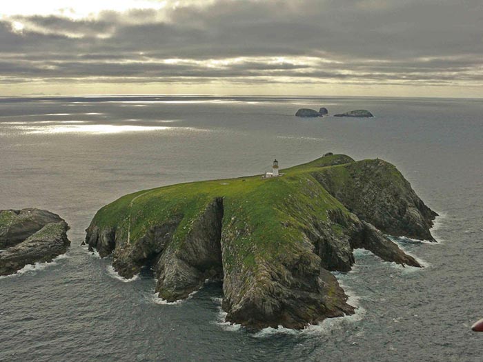 Острова Фланнан в Шотландии.