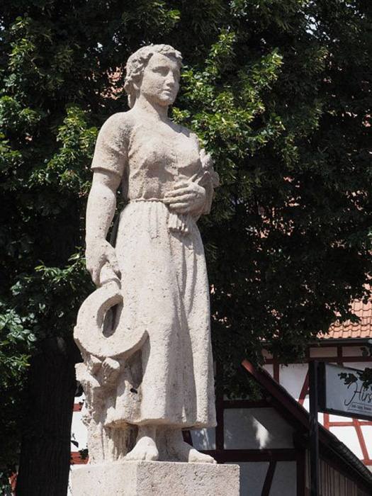 Памятник Катарине Кеплер.